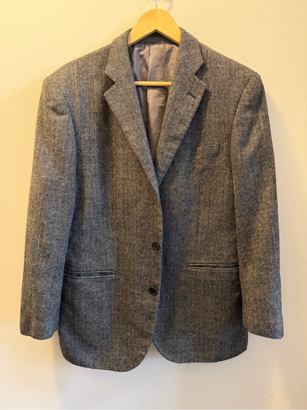 Men's Tailored Gray Herringbone Blazer